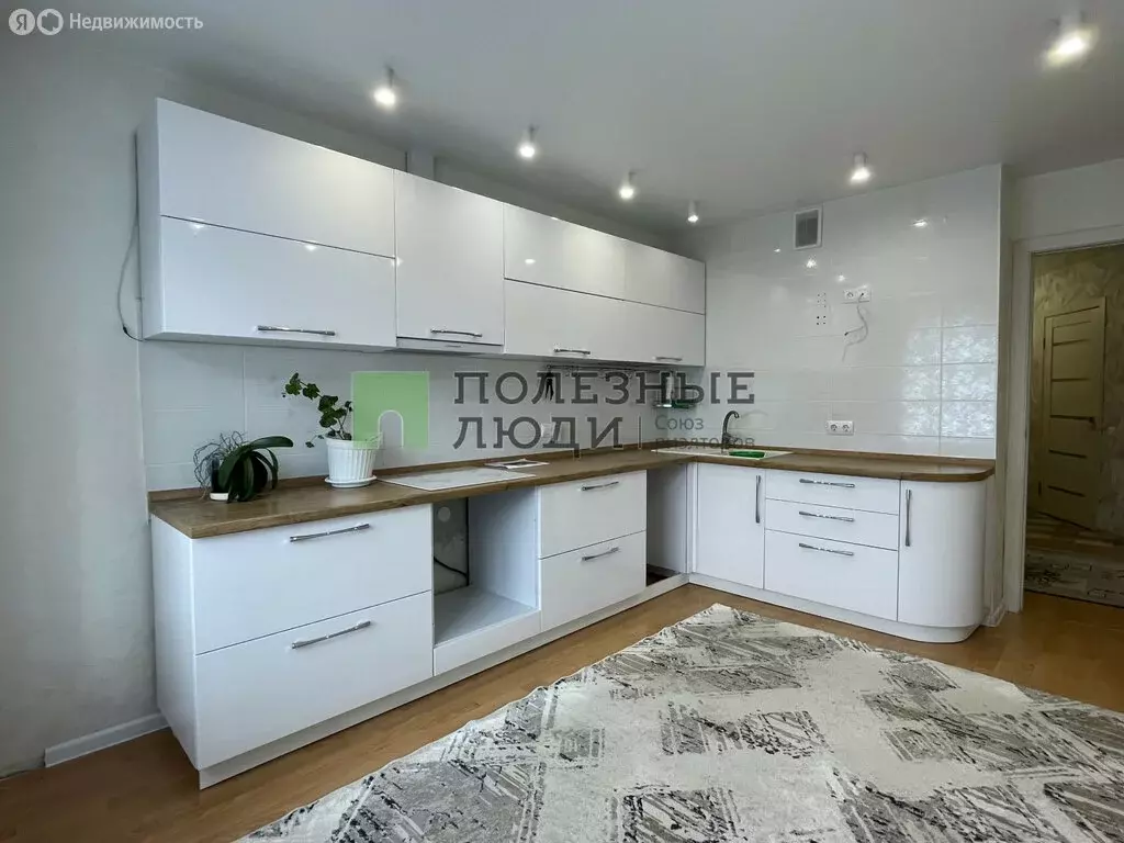 3-комнатная квартира: Ижевск, улица Ворошилова, 55к3 (83 м) - Фото 2