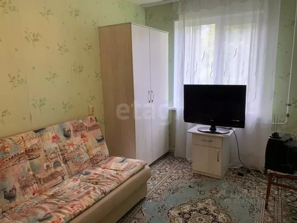 2-к кв. Приморский край, Владивосток ул. Баляева, 42 (42.0 м) - Фото 1