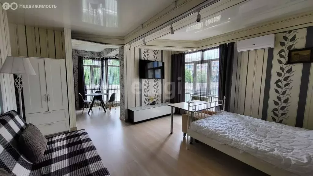 Квартира-студия: Сочи, микрорайон Бытха, улица Бытха, 41/20 (39 м) - Фото 1