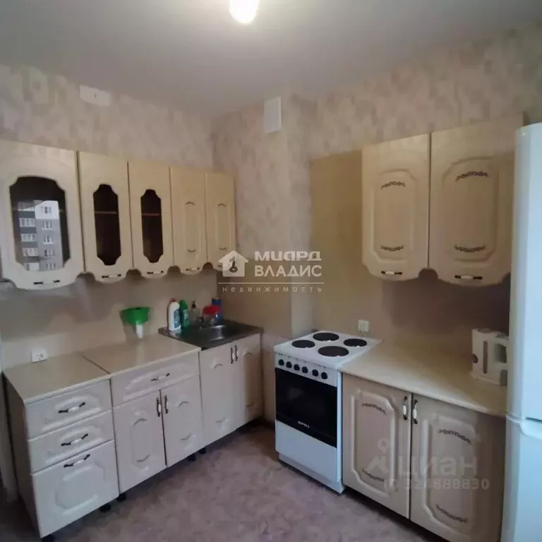 1-к кв. Омская область, Омск Осоавиахимовская ул., 181к3 (40.0 м) - Фото 1