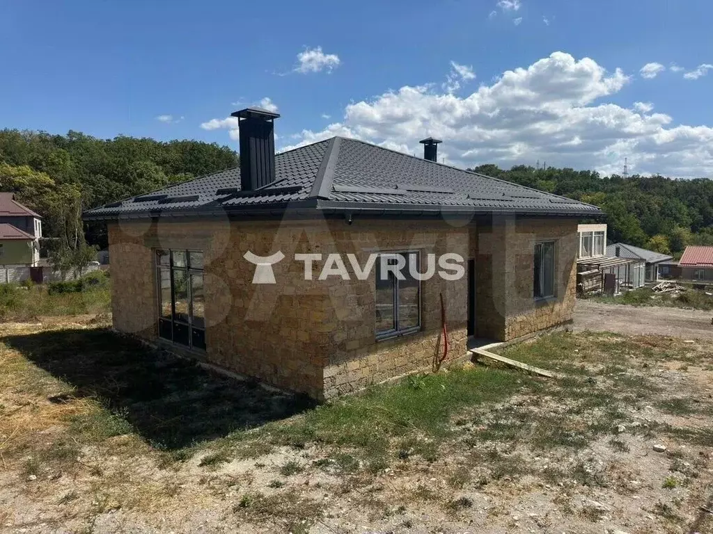 Дом в Крым, Симферопольский район, Перовское с/пос, Лесное ТСН ул. ... - Фото 1