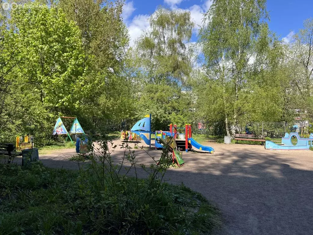 4-комнатная квартира: Санкт-Петербург, улица Есенина, 18к1 (73.8 м) - Фото 1