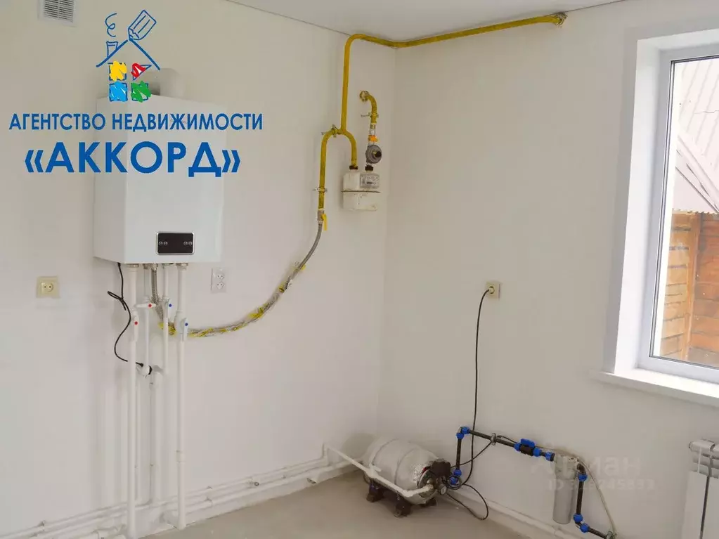 Дом в Алтайский край, Барнаул городской округ, с. Власиха ул. ... - Фото 1