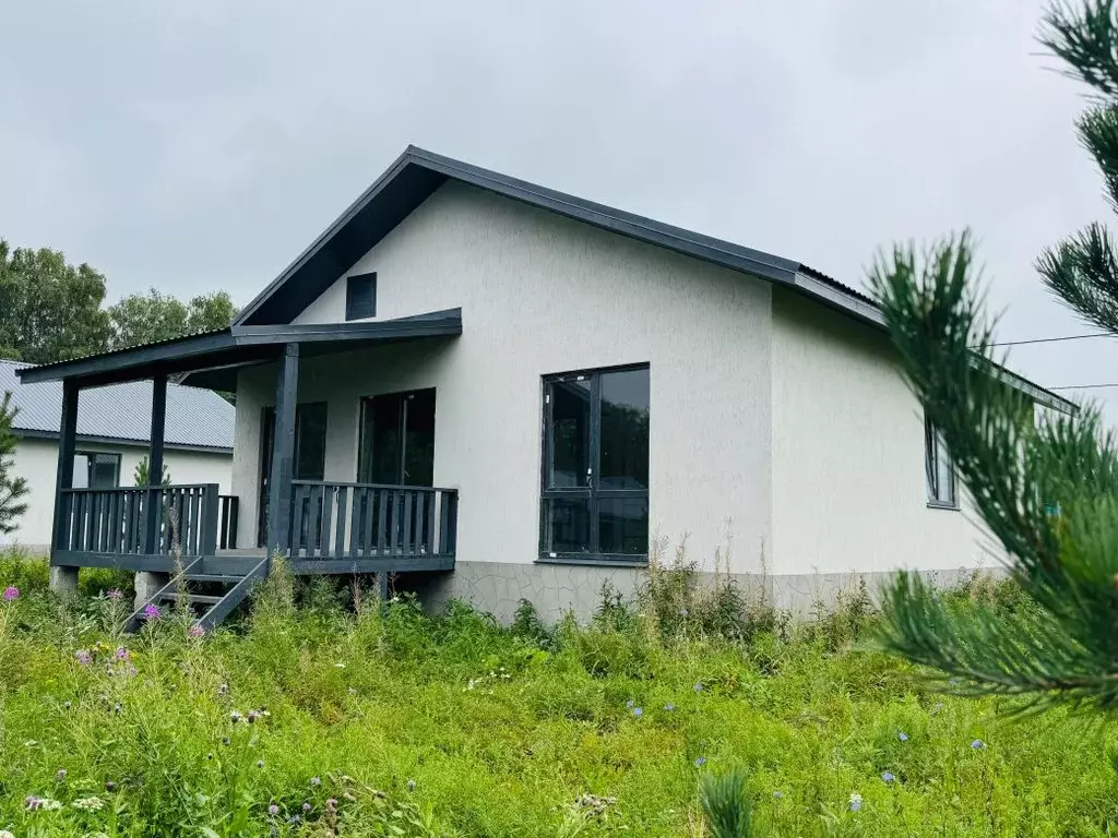 Дом в Свердловская область, Полевской муниципальный округ, с. ... - Фото 1