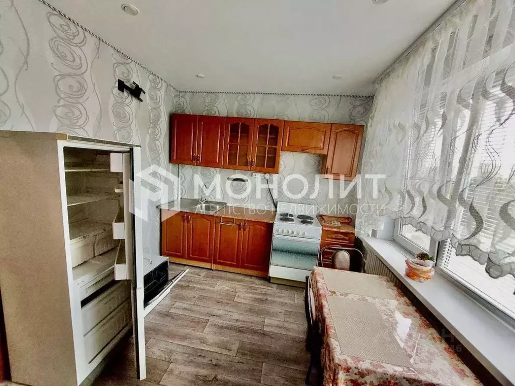 1-к кв. Белгородская область, Старый Оскол Ольминского мкр, 3 (40.0 м) - Фото 2