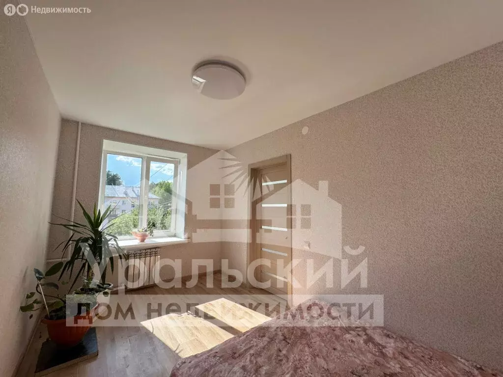 2-комнатная квартира: Свердловская область, муниципальное образование ... - Фото 2