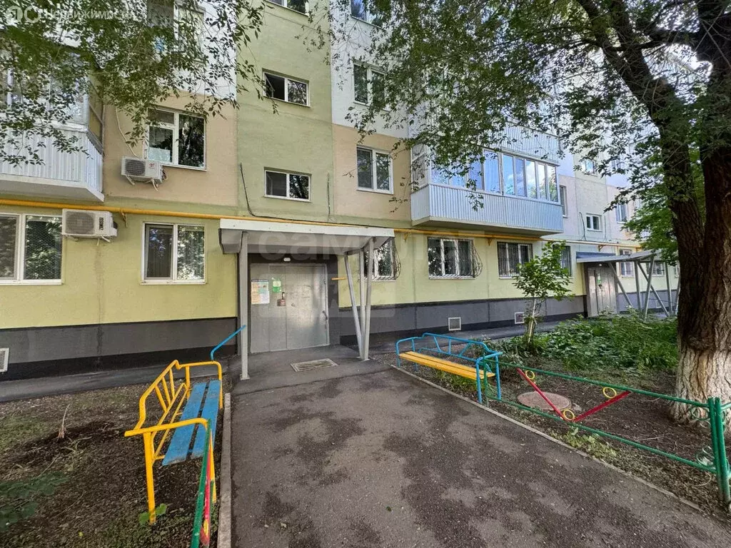 2-комнатная квартира: Оренбург, улица Монтажников, 4 (43.9 м) - Фото 1