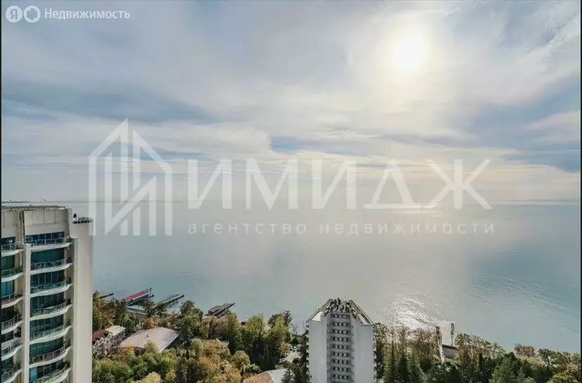 3-комнатная квартира: Сочи, Курортный проспект, 105А (100 м) - Фото 1