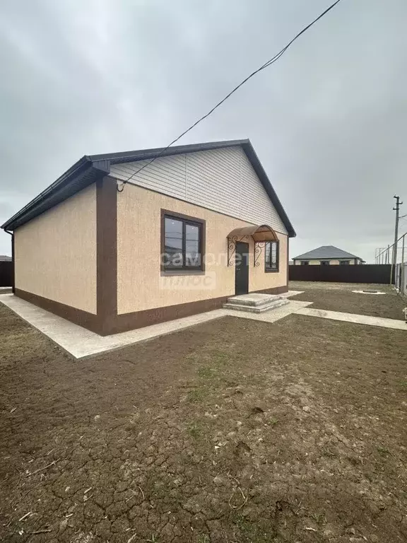 Дом в Астраханская область, Приволжский район, пос. Кирпичного Завода ... - Фото 1