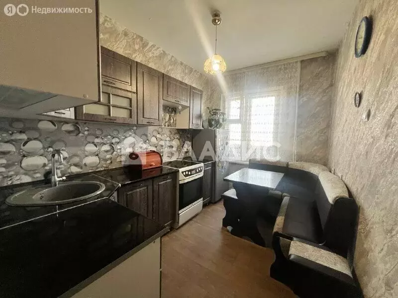 3-комнатная квартира: Улан-Удэ, микрорайон Энергетик, 38 (65.2 м) - Фото 1