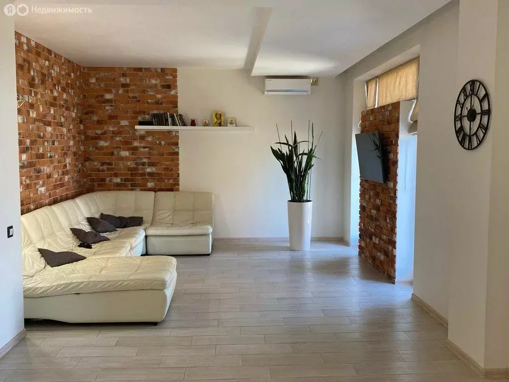 Дом в Ейск, Абрикосовая улица (121 м) - Фото 1