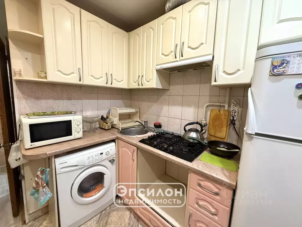 2-к кв. Курская область, Курск Курского завода тракторных запчастей ... - Фото 1