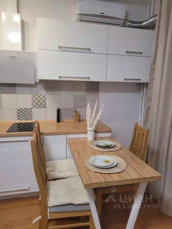 Студия Пермский край, Пермь ул. Веры Засулич, 52 (30.0 м) - Фото 1