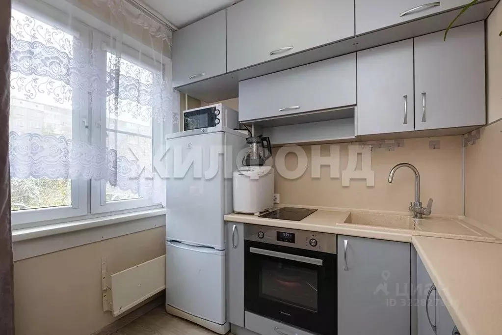 1-к кв. Новосибирская область, Новосибирск Линейная ул., 35/1 (30.0 м) - Фото 2