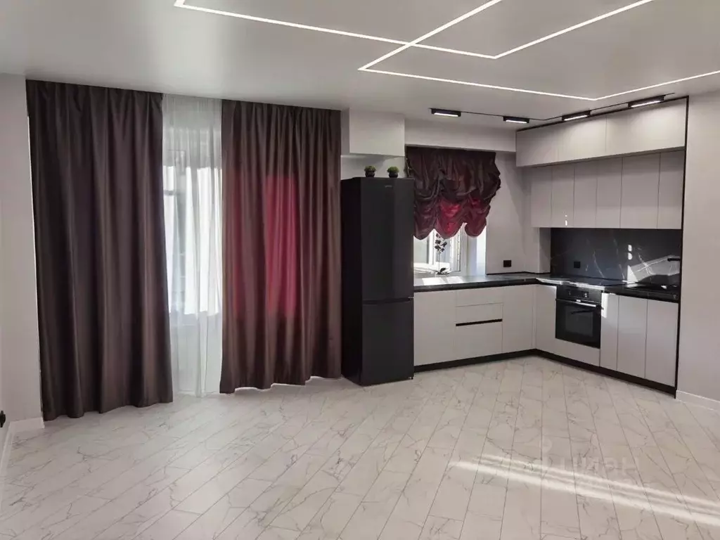 3-к кв. Хакасия, Абакан Трудовая ул., 82 (61.3 м) - Фото 1