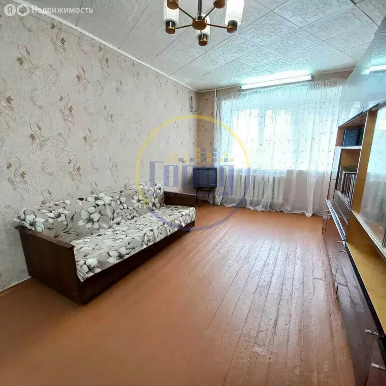 3-комнатная квартира: Копейск, улица Петра Томилова, 1 (60.4 м) - Фото 1
