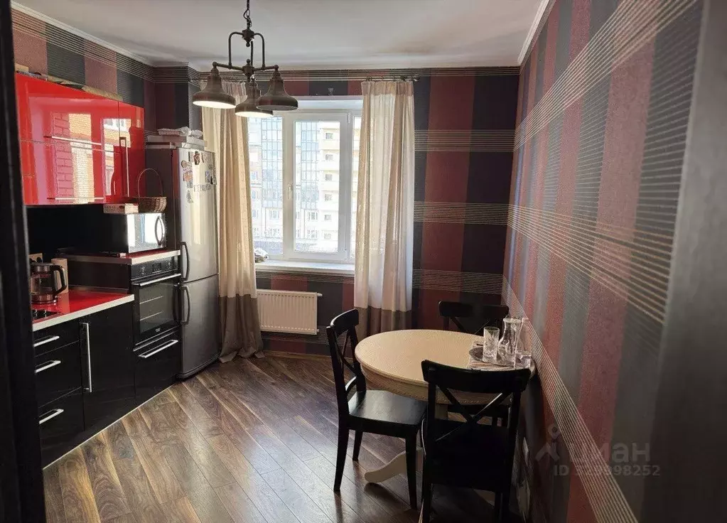 2-к кв. Санкт-Петербург ул. Есенина, 1к2 (74.0 м) - Фото 2