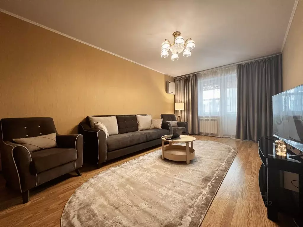 2-к кв. Ставропольский край, Пятигорск просп. Калинина, 2а (85.0 м) - Фото 1