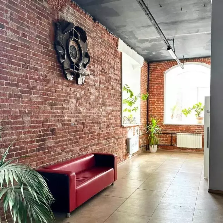 Офис в Саратовская область, Саратов ул. Имени Н.Г. Чернышевского, 50А ... - Фото 1