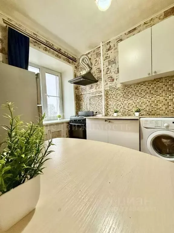 1-к кв. Пензенская область, Пенза просп. Победы, 79 (34.0 м) - Фото 2