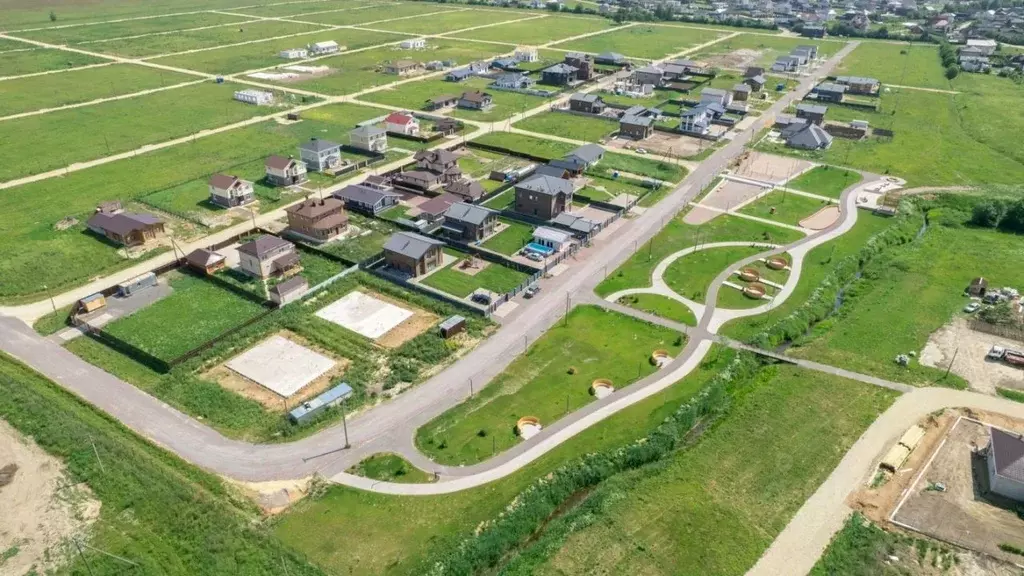 Участок в Ленинградская область, Гатчинский муниципальный округ, д. ... - Фото 2