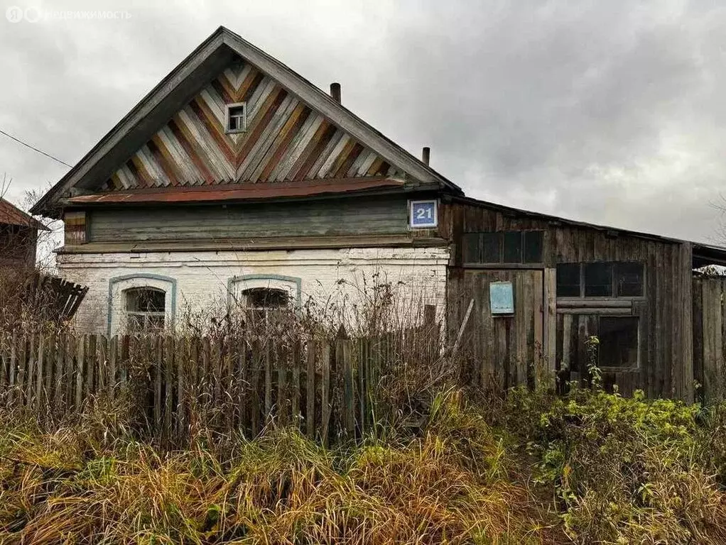 Дом в муниципальное образование Киров, деревня Балезинщина, 21 (42.9 ... - Фото 1