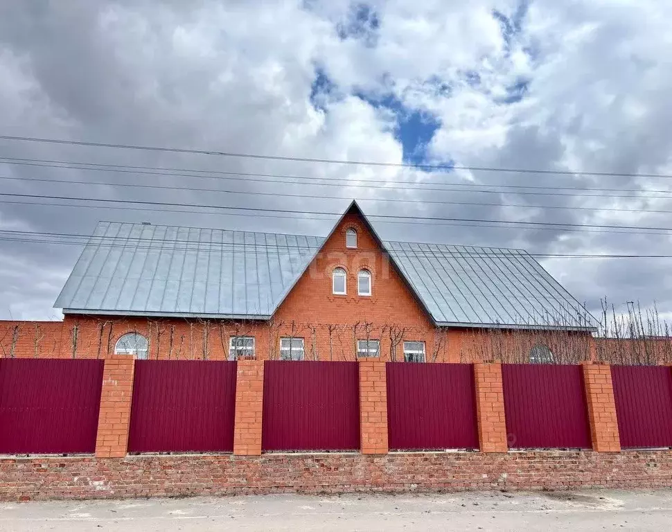 Дом в Тамбовская область, Тамбов Воронежская ул., 56 (460 м) - Фото 1