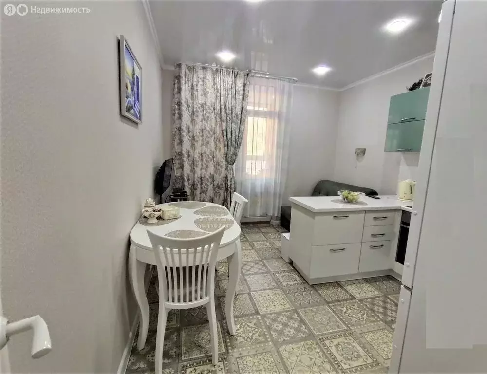 1-комнатная квартира: Анапа, Парковая улица, 61к2 (50 м) - Фото 0