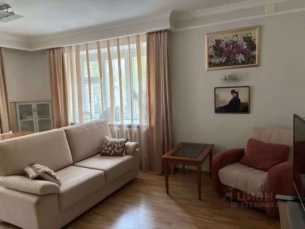 1-к кв. Кировская область, Киров Советская ул., 67а (55.0 м) - Фото 1