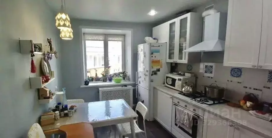 2-к кв. Татарстан, Зеленодольск ул. Энгельса, 3 (55.9 м) - Фото 1
