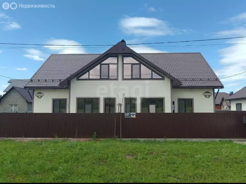 Дом в Новая Отрадовка, Придорожная улица (184 м) - Фото 0