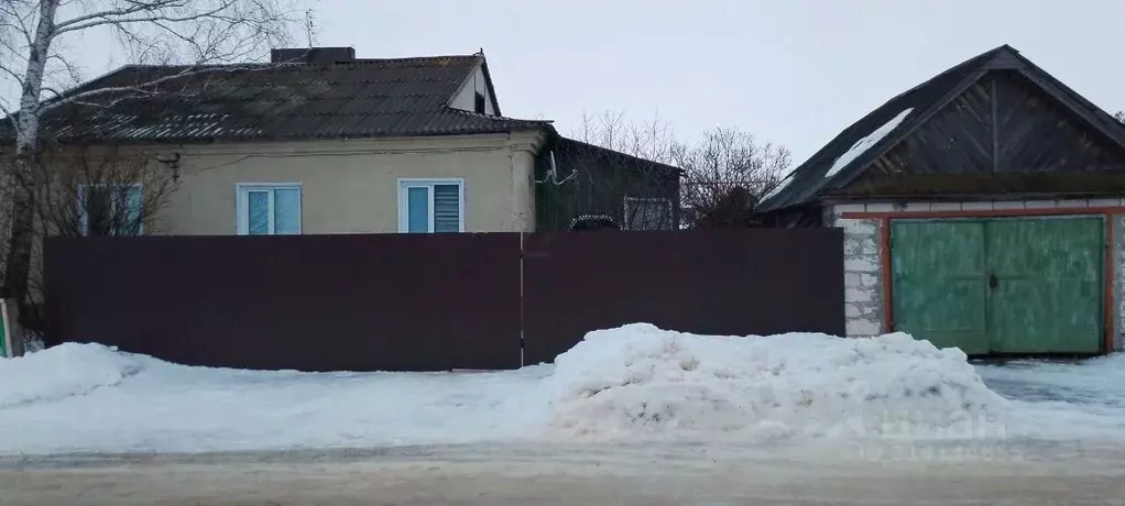 Дом в Саратовская область, Базарно-Карабулакский район, ... - Фото 1