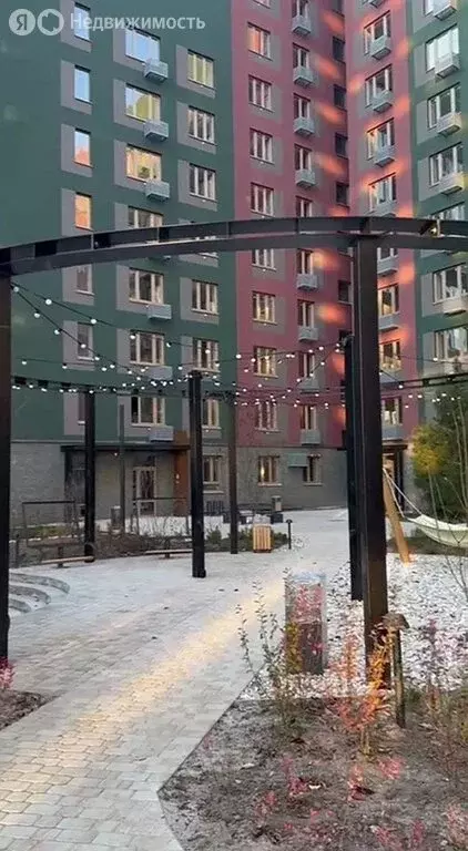 1-комнатная квартира: Тюмень, улица Республики, 204к12 (41.5 м) - Фото 2