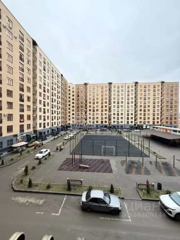 3-к кв. Кабардино-Балкария, Нальчик ул. Шарданова, 50 (110.0 м) - Фото 1