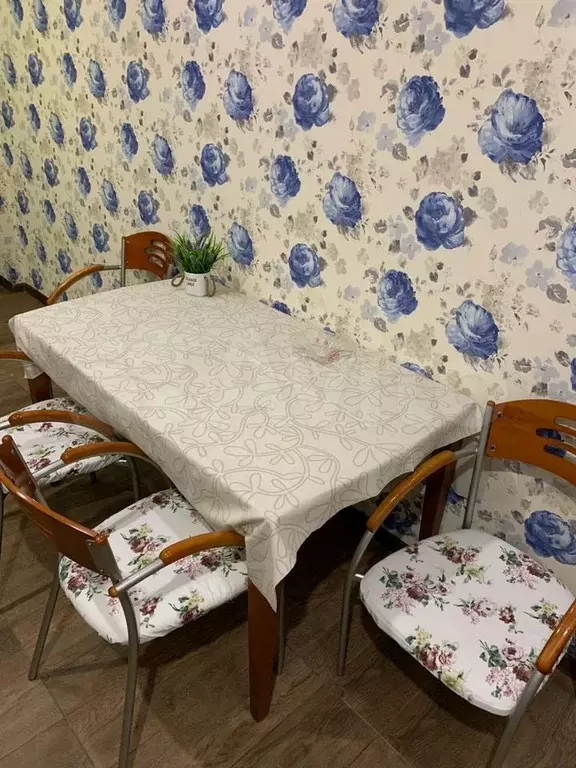 1-к. квартира, 48 м, 1/3 эт. - Фото 1