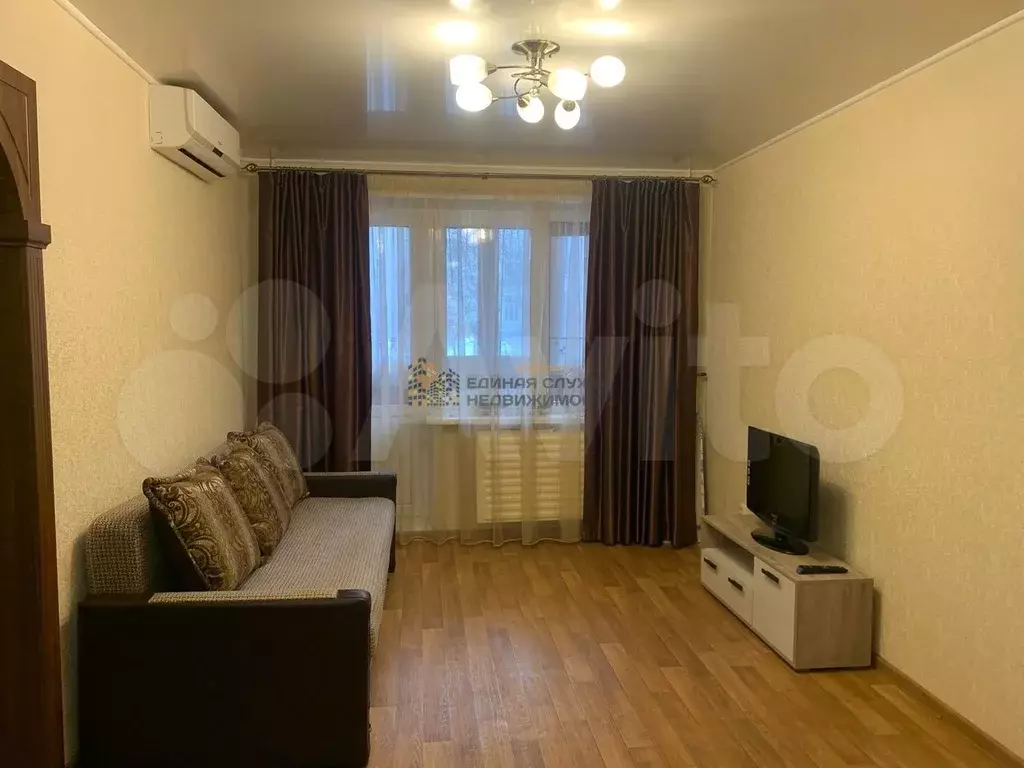 1-к. квартира, 40 м, 1/9 эт. - Фото 0