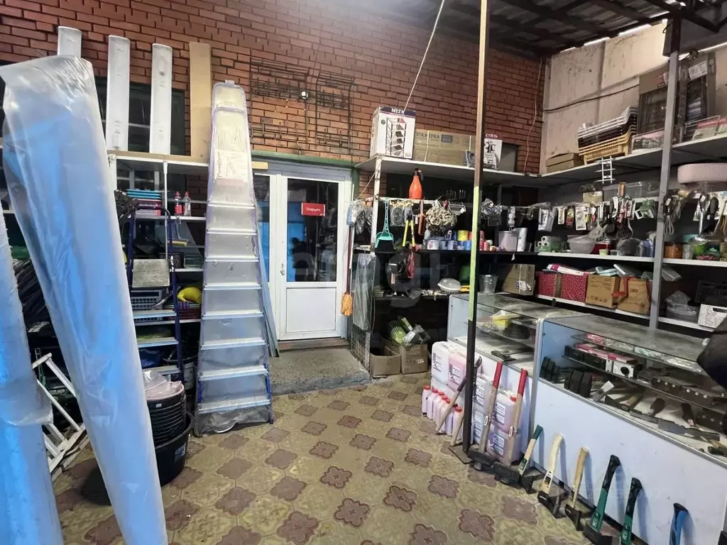 Торговая площадь в Северная Осетия, Владикавказ Садовая ул., 1 (133 м) - Фото 2