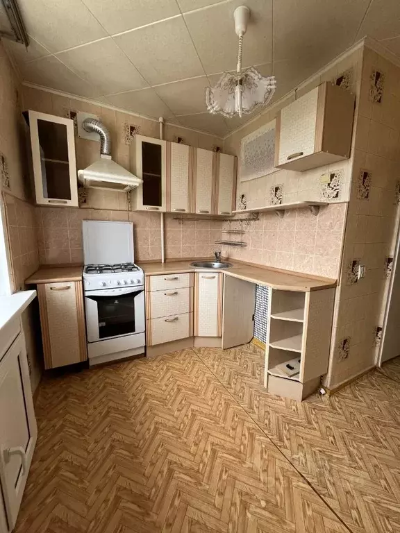 3-к кв. Башкортостан, Стерлитамак Коммунистическая ул., 24 (57.0 м) - Фото 0