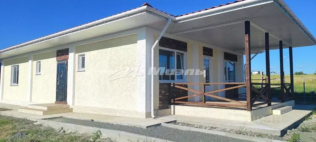 Дом в Крым, Симферопольский район, Добровское с/пос, с. Краснолесье ... - Фото 1