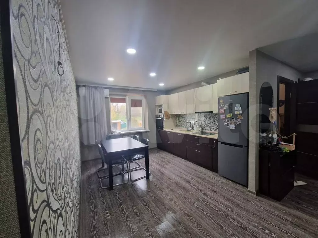 3-к. квартира, 60 м, 2/2 эт. - Фото 0