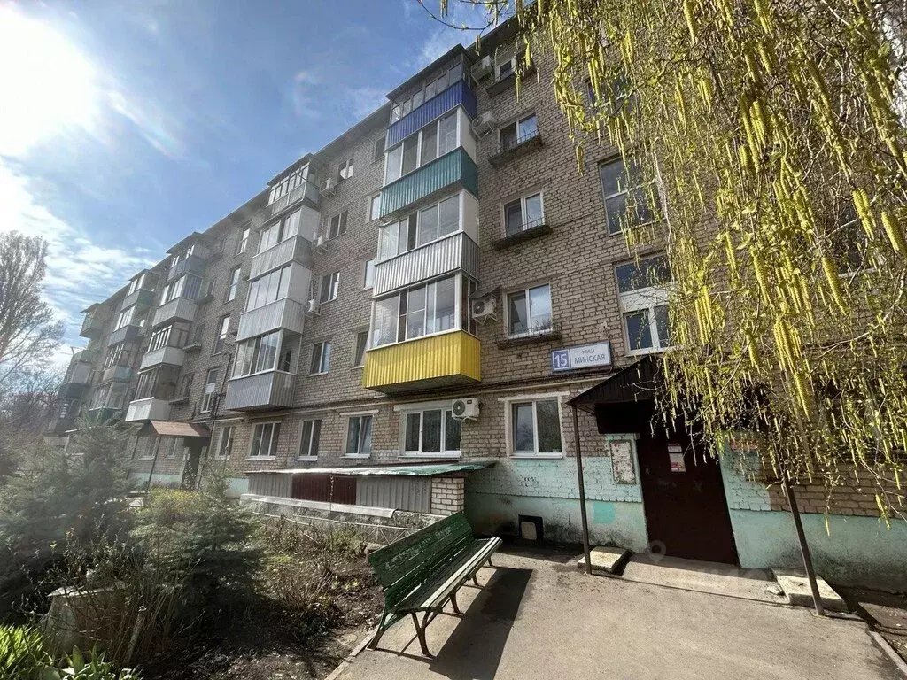 2-к кв. Саратовская область, Балаково Минская ул., 15 (41.0 м) - Фото 0