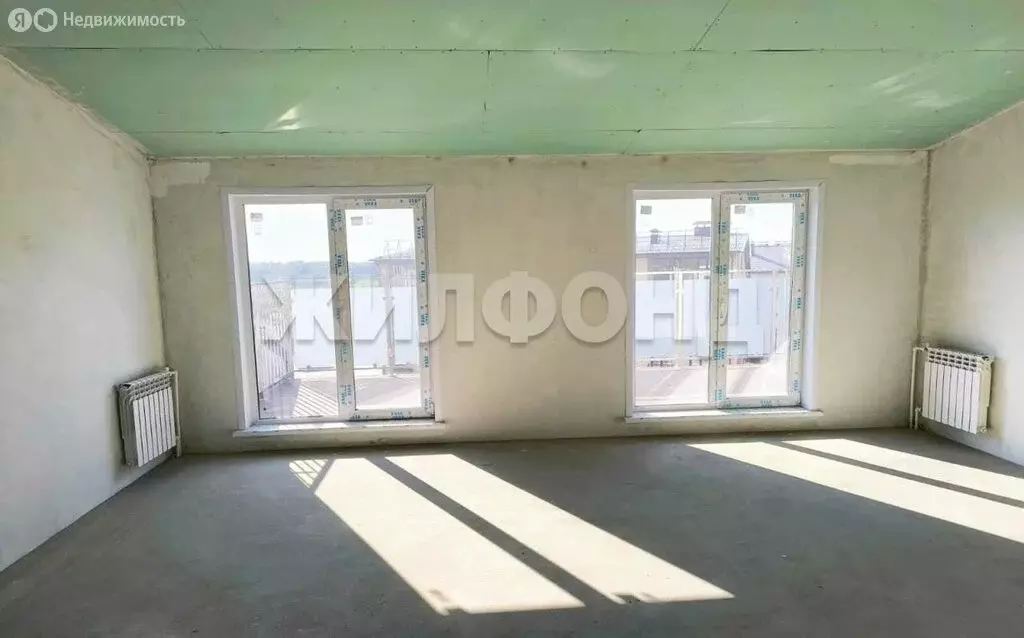 Квартира-студия: посёлок Октябрьский, Лучезарная улица, 16 (88.1 м) - Фото 0