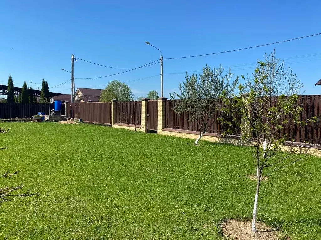 Участок в Калужская область, Жуковский район, Чубарово с/пос, д. Нара, ... - Фото 1