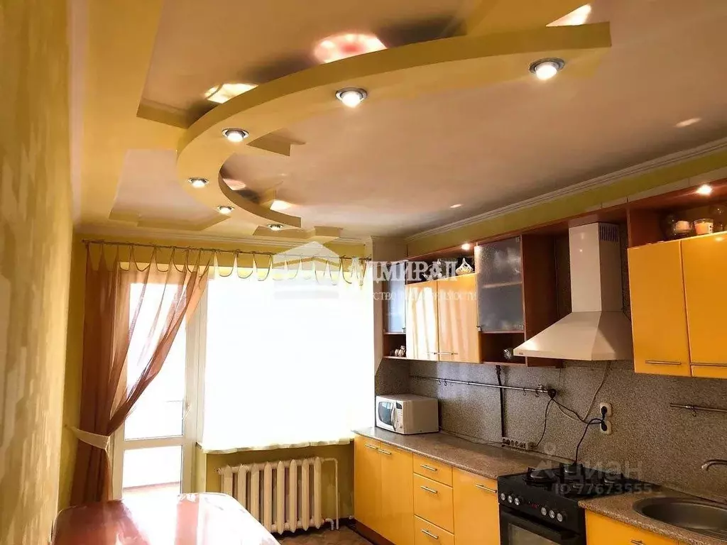 3-к кв. Ростовская область, Ростов-на-Дону ул. Мечникова, 142а (85.0 ... - Фото 1