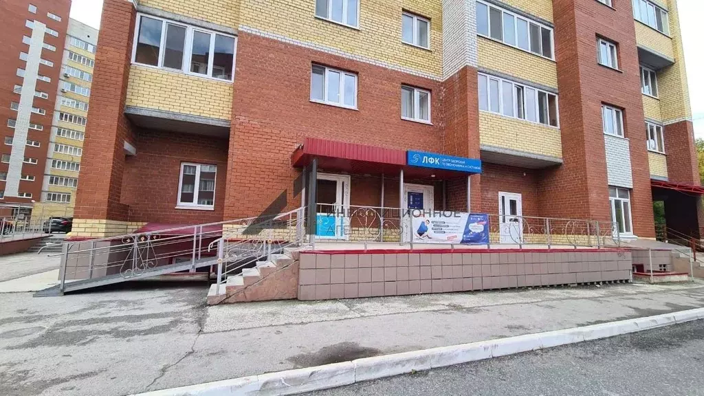 Помещение свободного назначения в Тюменская область, Тюмень ул. ... - Фото 1