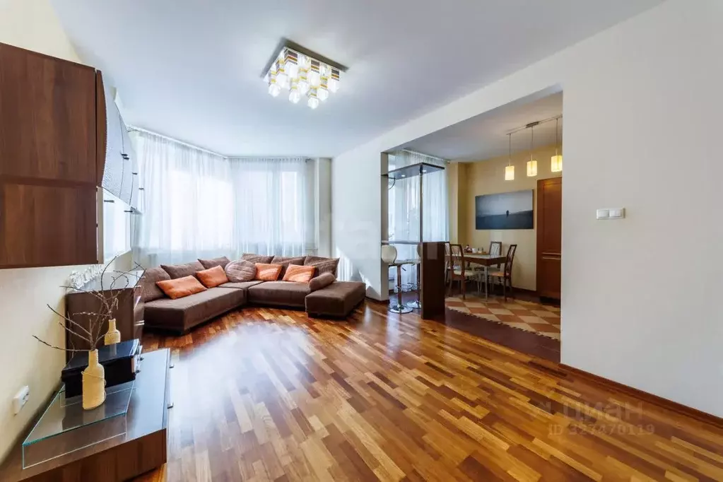 2-к кв. Тюменская область, Тюмень Фабричная ул., 7/1 (92.7 м) - Фото 1