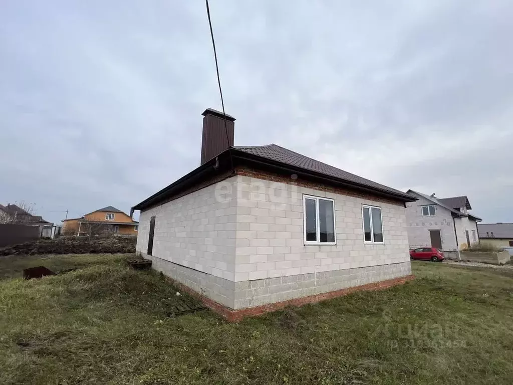 Дом в Белгородская область, Белгородский район, с. Стрелецкое ул. ... - Фото 0