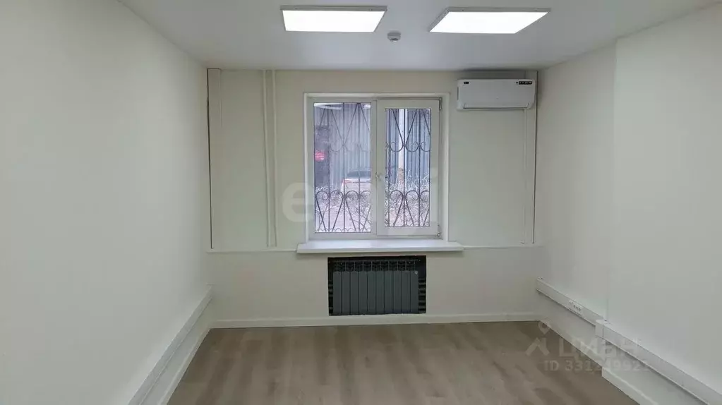 Офис в Тюменская область, Тюмень ул. Дружбы, 207 (17 м) - Фото 1