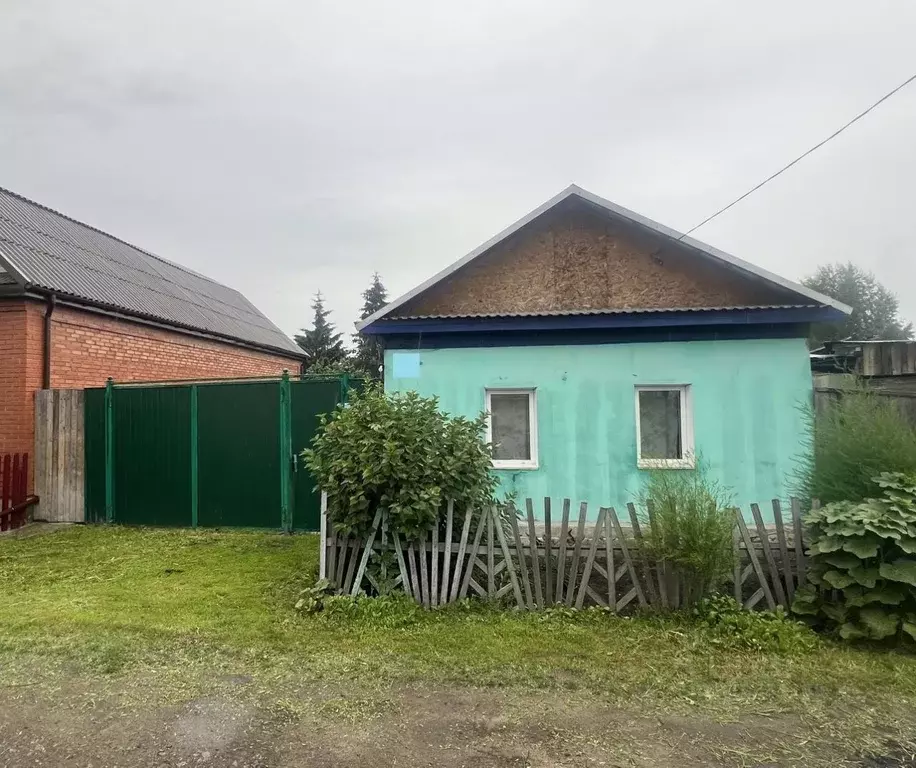 Дом в Омская область, Омск пос. Амурский, проезд Славянский (40 м) - Фото 0