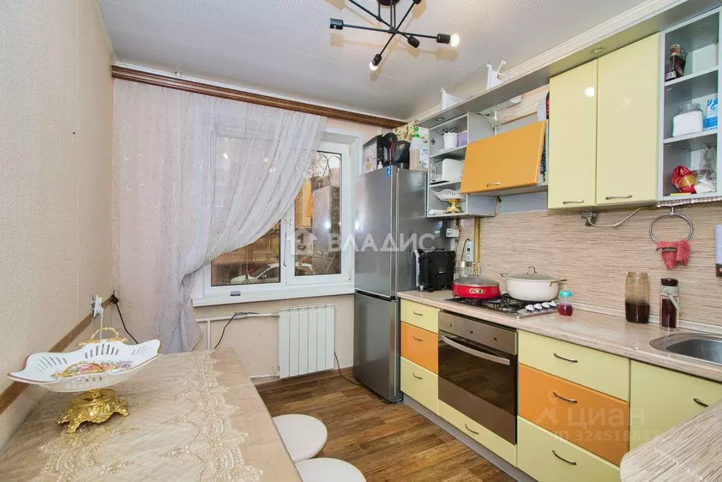 3-к кв. Владимирская область, Владимир ул. Суворова, 2 (66.0 м) - Фото 2